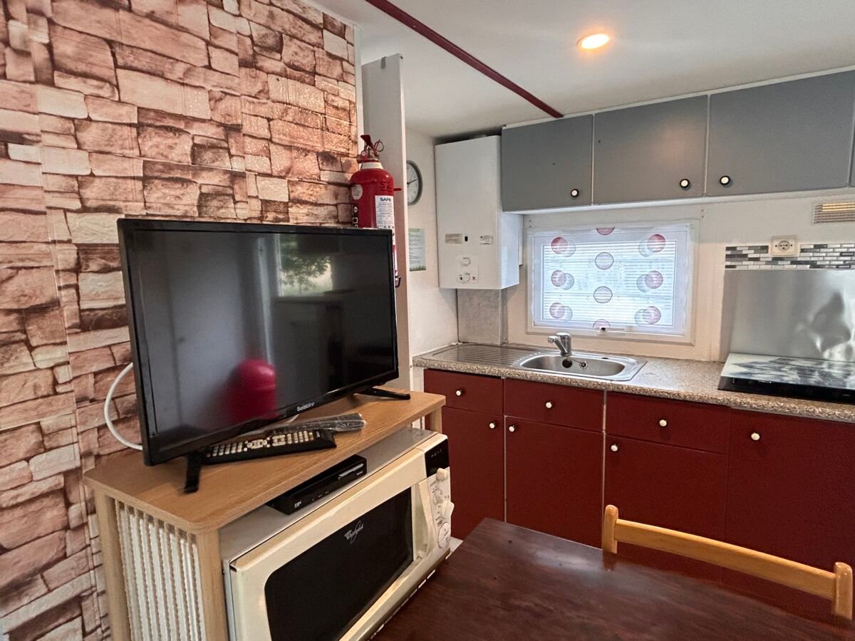 Cuisine_mobilhome52_obeaulaurier_familial_2