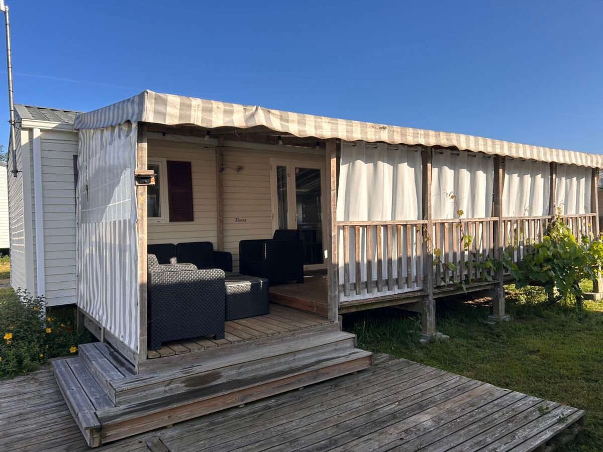 Terrasse_mobilhome_premium72_obeaulaurier