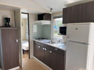 Mobilhome_80_cuisine_camping_obeaulaurier_familial_nature