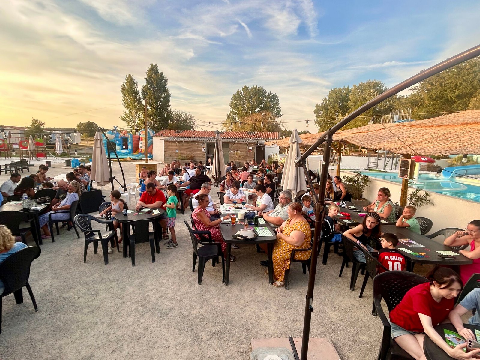 Terrasse_camping_obeaulaurier